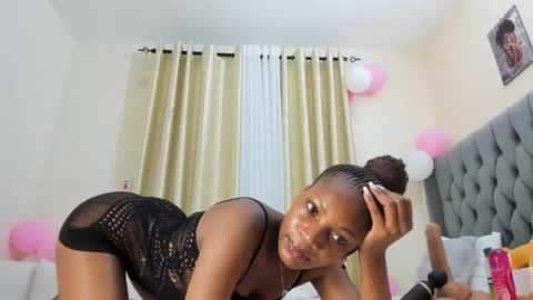 bouncy_booty677 online show from February 17, 9:50 am