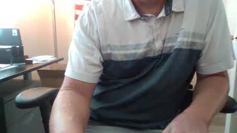 bourbonman144 online show from November 25, 7:47 pm