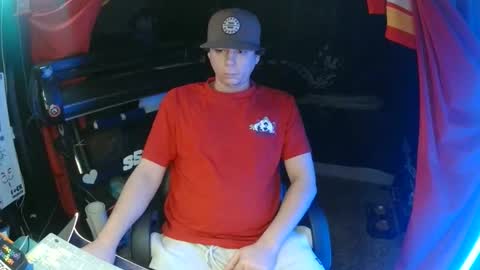 Bowerboi1217 online show from December 2, 11:00 pm