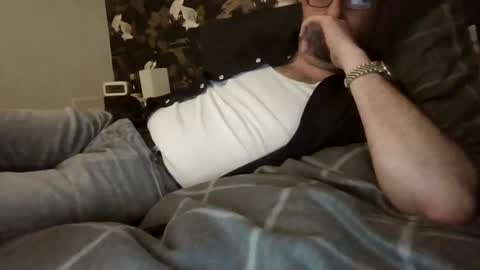 Snapshot of boy27weert chatting on December 21, 5:51 pm Nope online show from December 21, 5:51 pm