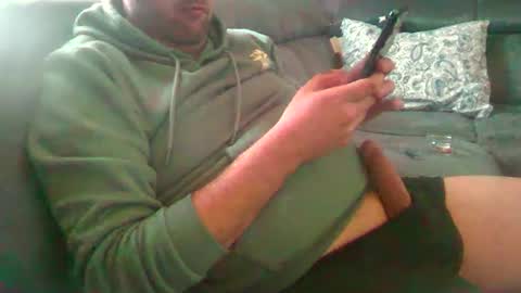 Snapshot of boy27weert chatting on October 1, 10:54 am Nope online show from October 1, 10:54 am