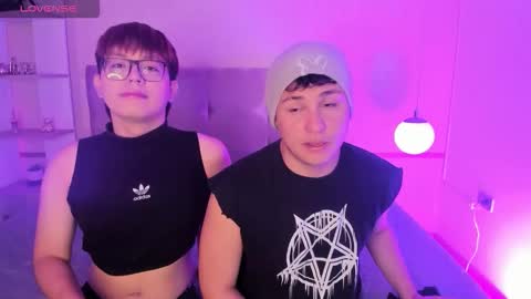 boy2boy_aheat online show from October 11, 12:26 pm