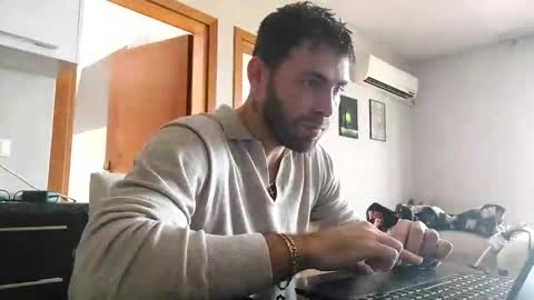 Snapshot of boy_aroundtheworld chatting on October 25, 11:07 am Dan online show from October 25, 11:07 am