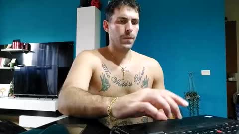 Snapshot of boy_aroundtheworld chatting on October 31, 2:51 pm Dan online show from October 31, 2:51 pm