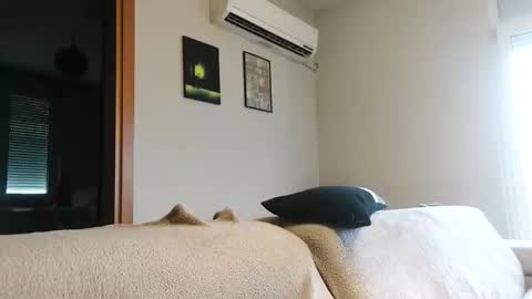 Snapshot of boy_aroundtheworld chatting on December 3, 2:37 pm Dan online show from December 3, 2:37 pm