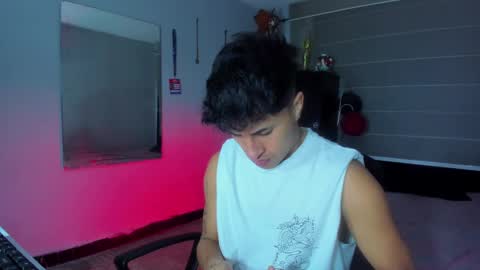 Snapshot of boy_nauthy chatting on January 14, 3:01 am boy_nauthy online show from January 14, 3:01 am