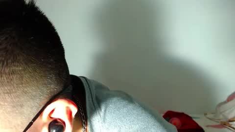 Snapshot of boy_trans chatting on December 2, 9:43 pm Edward ftm trans queerslave online show from December 2, 9:43 pm