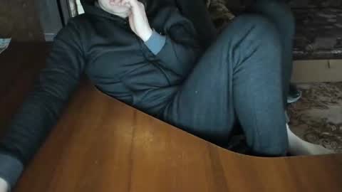 BoyApollon online show from December 5, 10:35 am