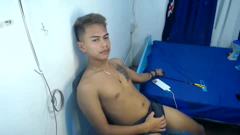 boyax16 online show from January 11, 7:28 am