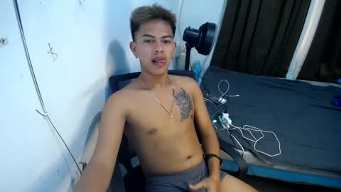 boyax16 online show from February 3, 8:35 am