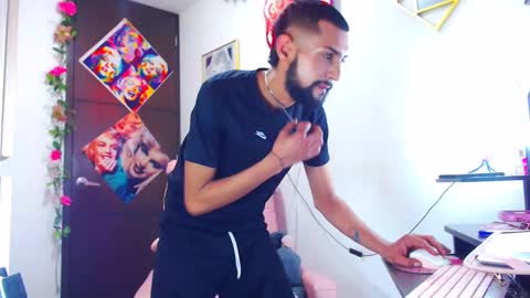 boybunnyerotic online show from September 25, 4:43 pm