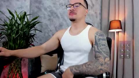 boyc02_ online show from March 8, 3:38 pm