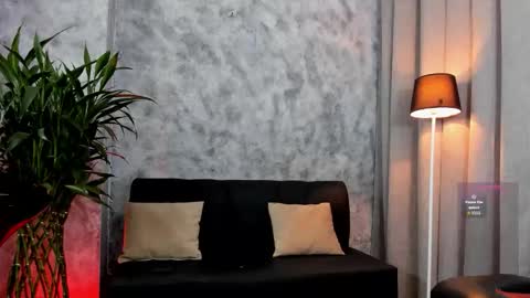 boyc02_ online show from March 25, 1:44 am