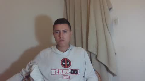 Snapshot of boycock777 chatting on November 15, 5:27 am Tommy - OnFns tommy 874 online show from November 15, 5:27 am