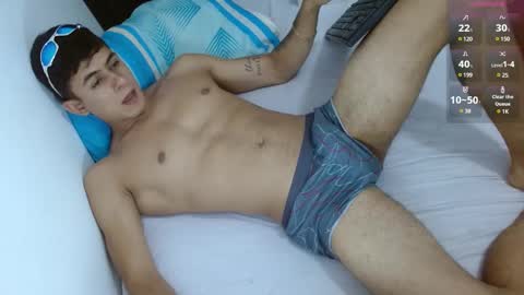 Snapshot of boyg_hots chatting on January 15, 8:16 pm boyg_hots online show from January 15, 8:16 pm