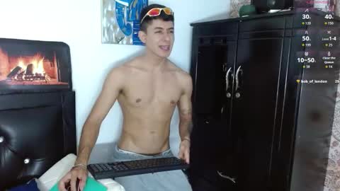 Snapshot of boyg_hots chatting on September 18, 9:06 pm boyg_hots online show from September 18, 9:06 pm