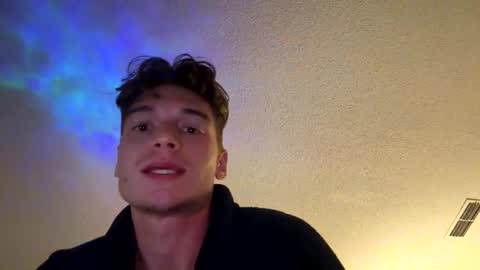 Snapshot of boynekstdoorr chatting on October 4, 10:24 am boynekstdoorr online show from October 4, 10:24 am