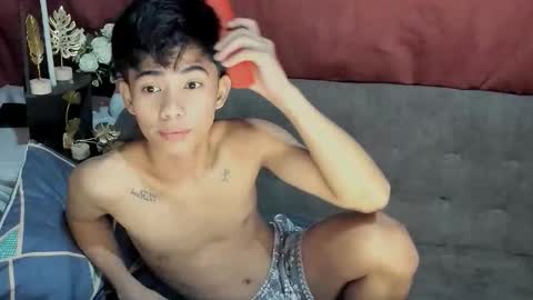 HI IM JAMES DONT FORGET GIVE ME THUMBS UP AND JOIN TO MY FANCLUB online show from September 22, 5:37 pm