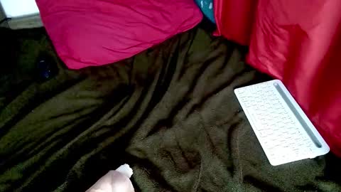 Snapshot of boys_dont_cryy chatting on November 10, 9:47 pm boys_dont_cryy online show from November 10, 9:47 pm