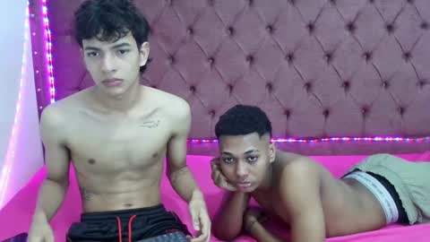 ALEX - TAYLER  -MIKE online show from December 3, 5:01 pm