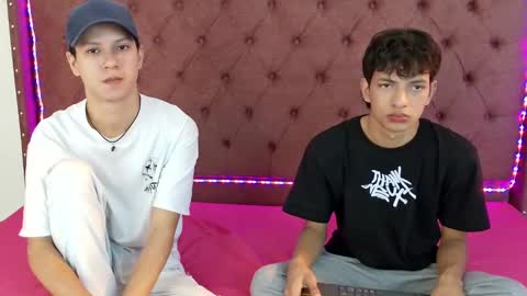 ALEX - TAYLER  -MIKE online show from December 18, 1:56 pm