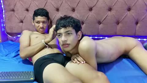 ALEX - TAYLER  -MIKE online show from January 23, 4:37 pm