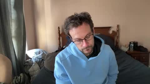 Snapshot of boysetsfire34 chatting on December 12, 8:10 pm boysetsfire34 online show from December 12, 8:10 pm