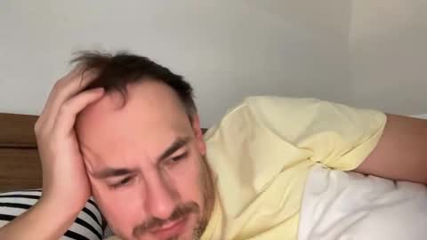 Snapshot of boyslut8 chatting on November 22, 8:46 am boytoyhh online show from November 22, 8:46 am