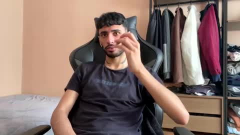 boyzinm2 online show from November 12, 12:38 pm