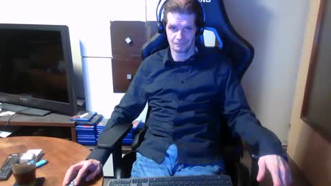 Snapshot of bponie1 chatting on January 18, 10:17 pm bponie1 online show from January 18, 10:17 pm