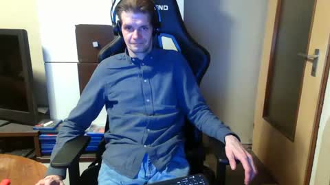 Snapshot of bponie1 chatting on January 24, 10:30 pm bponie1 online show from January 24, 10:30 pm