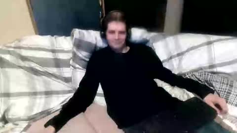 Snapshot of bponie1 chatting on October 18, 4:15 am bponie1 online show from October 18, 4:15 am