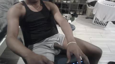 Snapshot of bquen400 chatting on October 7, 6:27 pm bquen400 online show from October 7, 6:27 pm