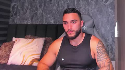 Snapshot of brad1_ chatting on October 28, 12:25 am instagramBrad mayers1twittermayersbrad online show from October 28, 12:25 am