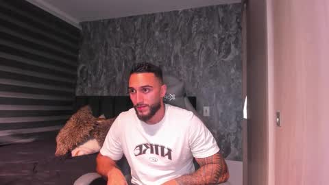 Snapshot of brad1_ chatting on November 1, 12:23 am instagramBrad mayers1twittermayersbrad online show from November 1, 12:23 am