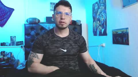 Snapshot of brad_hot_boy chatting on September 20, 4:30 pm brad hot boy online show from September 20, 4:30 pm