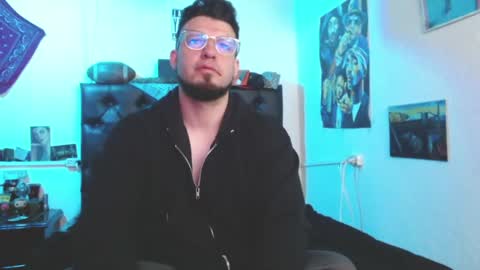 brad hot boy online show from April 16, 3:35 pm