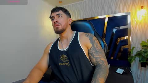 Snapshot of brad_summer chatting on November 1, 5:15 pm brad summer online show from November 1, 5:15 pm