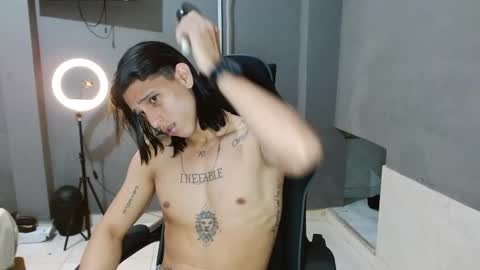 Snapshot of brad_wesley__ chatting on December 18, 6:14 pm Brad online show from December 18, 6:14 pm