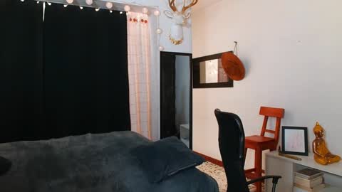 Snapshot of bradley_martinez chatting on February 7, 5:51 pm Bradley Martinez online show from February 7, 5:51 pm