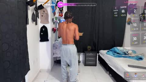 Snapshot of bradley_strong_ chatting on November 12, 10:20 pm Bradley Strong online show from November 12, 10:20 pm