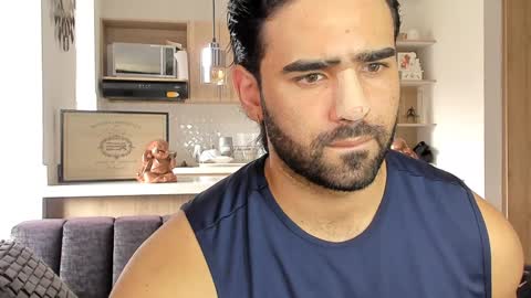 bradleymartin7 online show from January 4, 5:05 pm