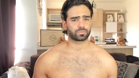 bradleymartin7 online show from January 6, 10:05 pm