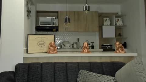 bradleymartin7 online show from January 11, 12:33 am