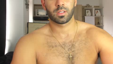 bradleymartin7 online show from February 1, 8:58 pm