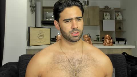 bradleymartin7 online show from February 9, 1:11 am