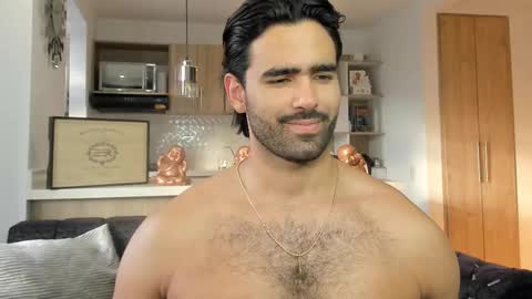 bradleymartin7 online show from September 9, 10:09 pm