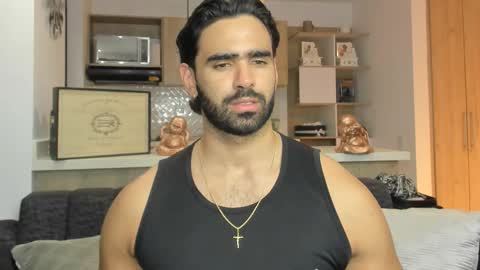 bradleymartin7 online show from October 9, 11:58 pm