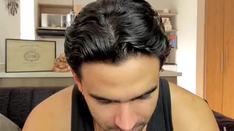 Snapshot of bradleymartin7 chatting on December 5, 5:31 pm bradleymartin7 online show from December 5, 5:31 pm