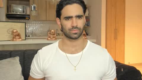 Snapshot of bradleymartin7 chatting on January 6, 1:20 am bradleymartin7 online show from January 6, 1:20 am